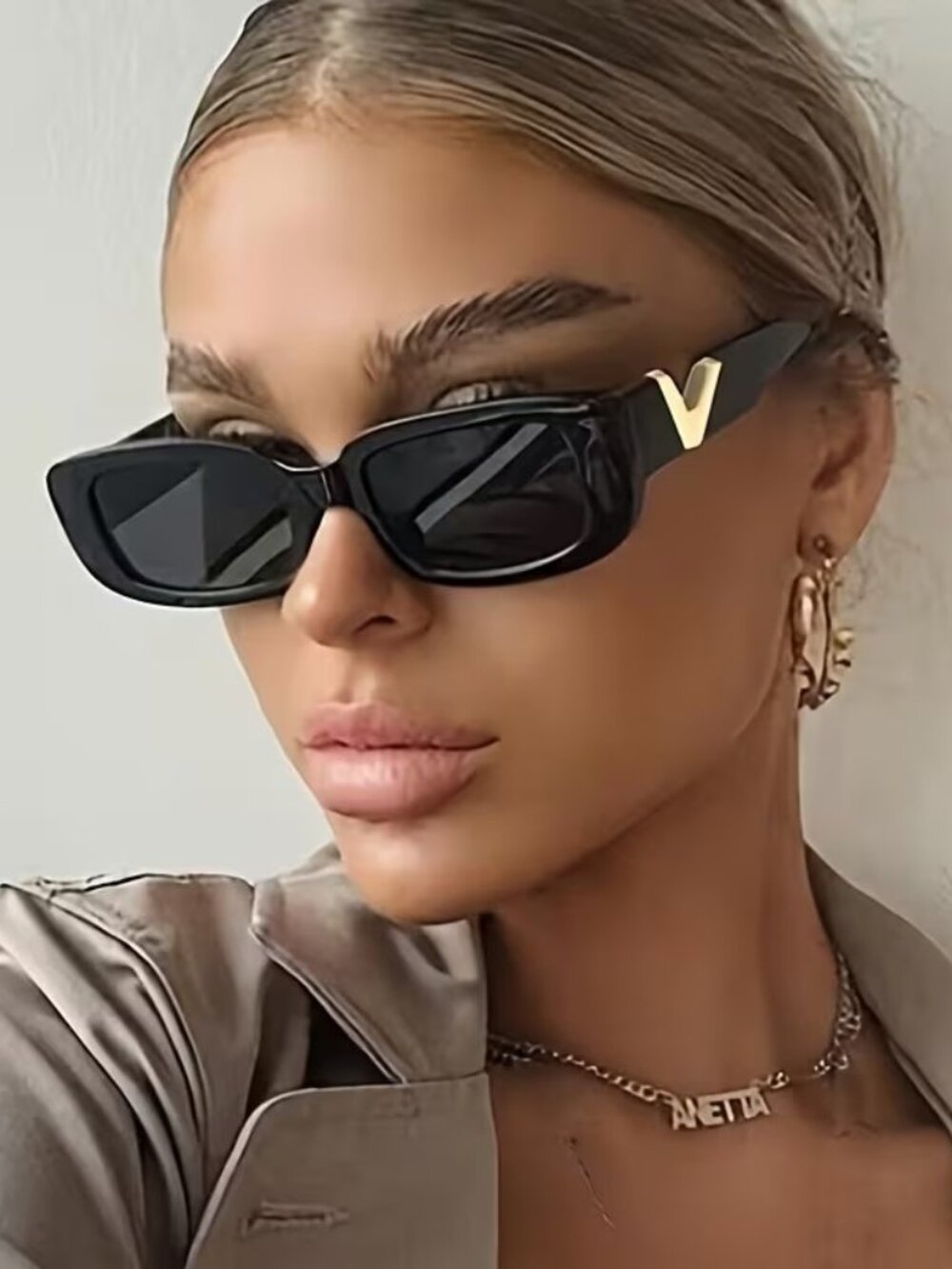 Cat Eye Sunglasses Luxury V-Letter Design